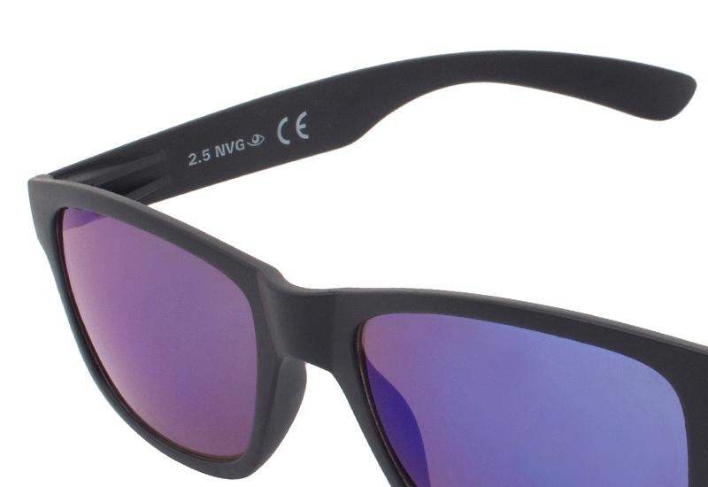 SUN 104 0202_45left_800x550_Zoom.jpg