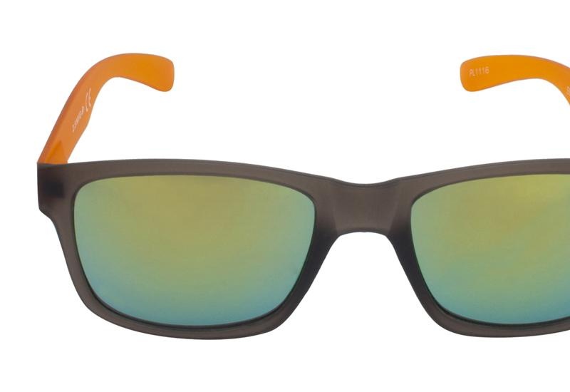 SUN 104 0816_front_800x550_Zoom.jpg