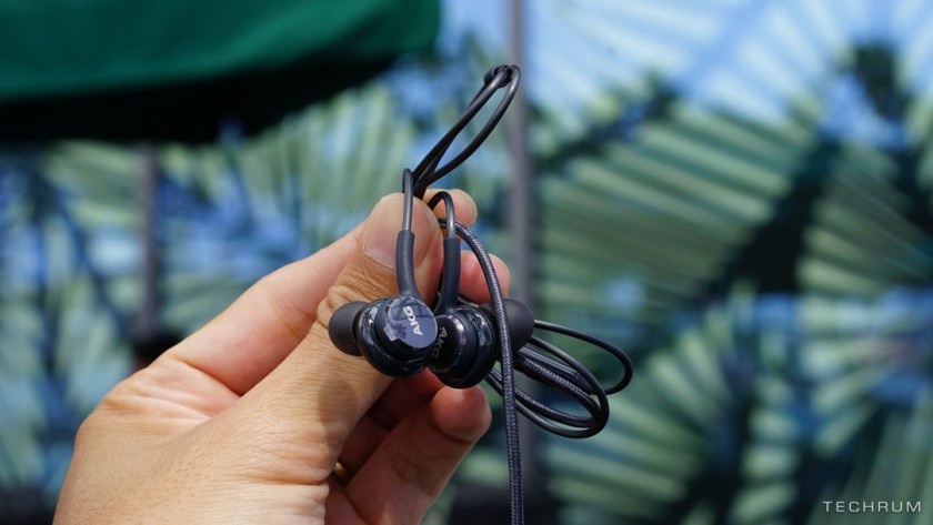 Image result for heaset akg s8